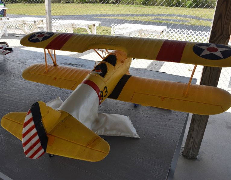 This light foamie Stearman is safely protected from wind gusts*